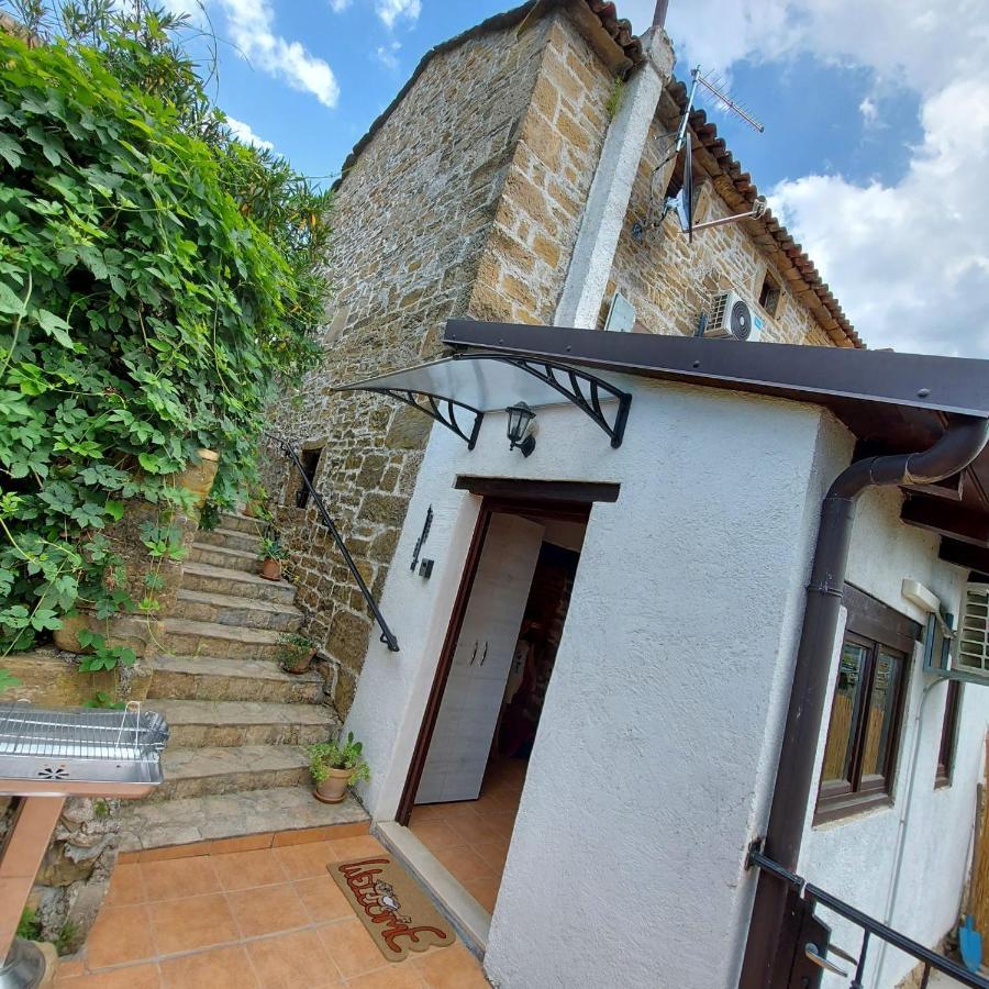 Casa Leonarda, Old Authentic Istrian Stone House Near Motovun, Central Istria Zamask Екстер'єр фото